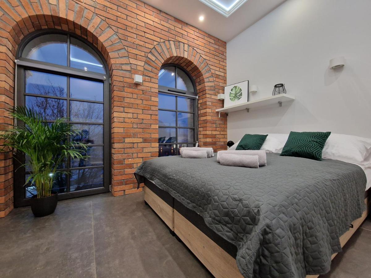Microhotels Fabryczna 17 Zielona Góra Esterno foto