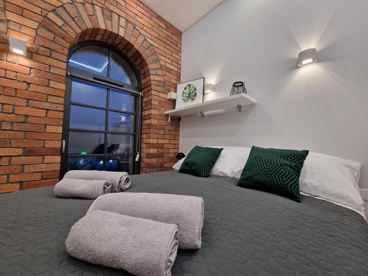 Microhotels Fabryczna 17 Zielona Góra Esterno foto